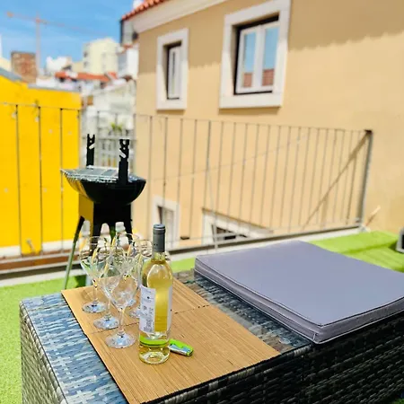Charming Loft With Rooftop Terrace * リスボン