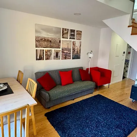 Charming Loft With Rooftop Terrace * リスボン