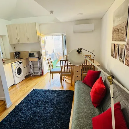 Charming Loft With Rooftop Terrace * リスボン
